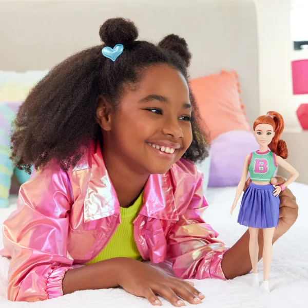 Barbie Fashionista moderna lutka s crvenom kosom u ljubičastoj suknji – Mattel slika 5