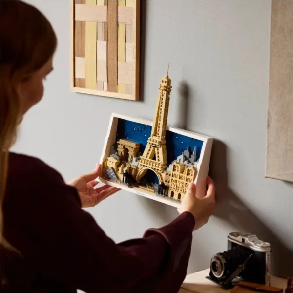 LEGO® Architecture: Pariz – grad ljubavi (21064) slika 4