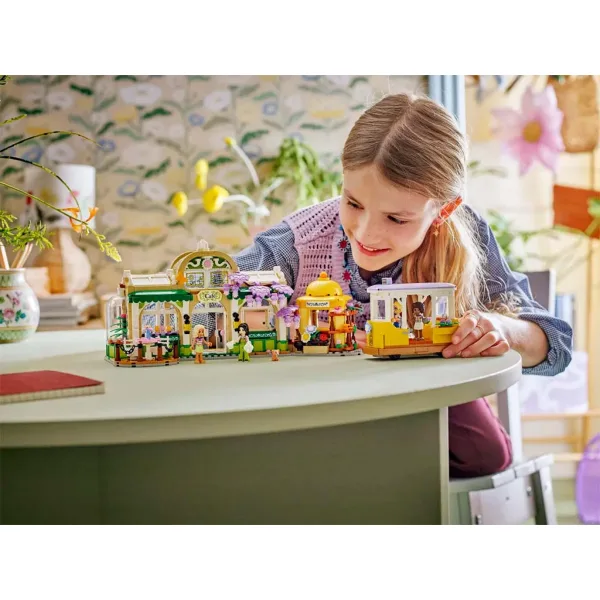 LEGO® Friends: Botanička kavana i cvjećarnica (42671) slika 7