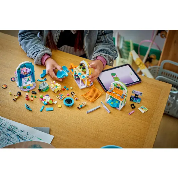 LEGO® Friends: Vesela igraonica (42686) slika 7