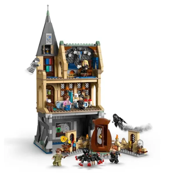 LEGO® Harry Potter: Dvorac™ Hogwarts: Bolnica (76463) slika 3
