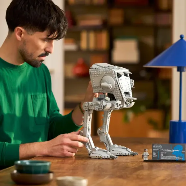 LEGO® Star Wars™: AT-ST™ hodač (75417) slika 6