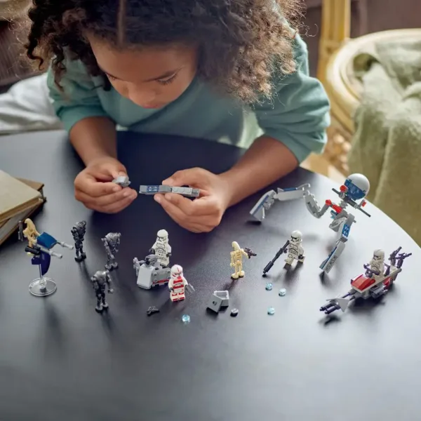 LEGO® Star Wars™: Paket bitke klon vojnika™ i borbenih droida™ (75372) slika 4