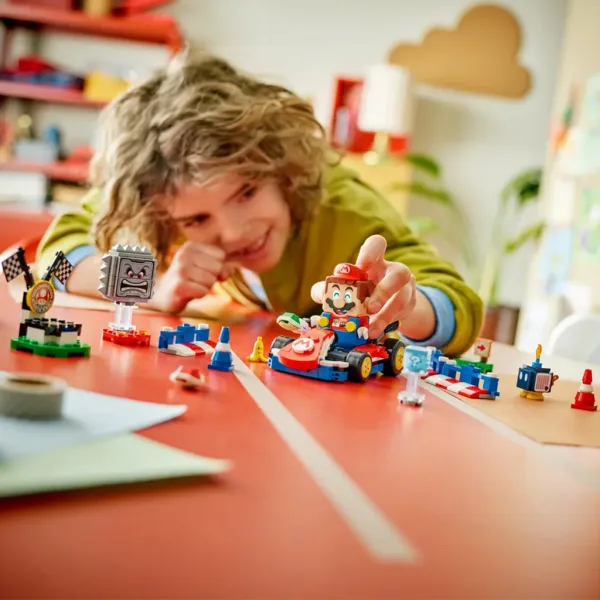 LEGO® Super Mario™: Interaktivni LEGO® Mario™ i standardni kart (72043) slika 7