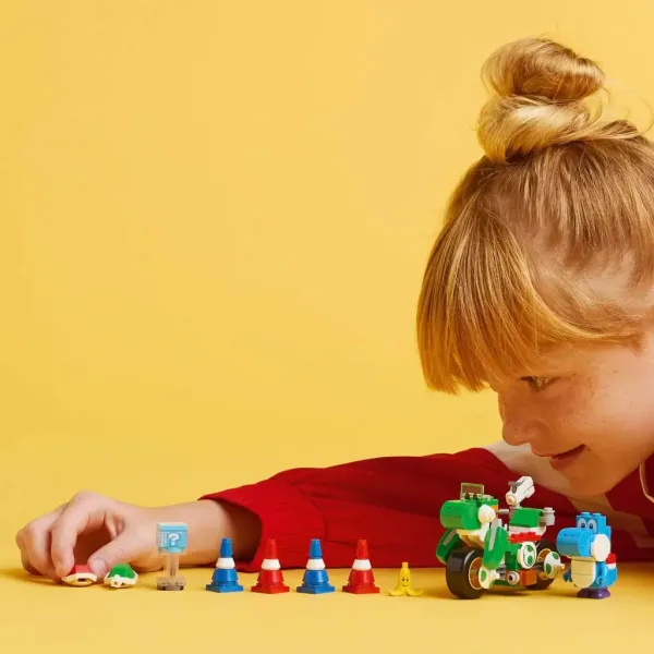 LEGO® Super Mario™: Mario Kart™ – Yoshi Bicikl (72031) slika 3