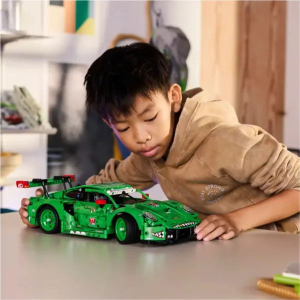 LEGO® Technic: Porsche 911 GT3 R REXY AO Racing automobil (42224) slika 5