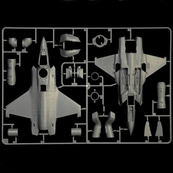 Maketa borbenog aviona Italeri 1/72 F-35B Lightning II slika 8