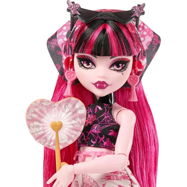 Monster High Tajne strašno dobrih prijatelja: Strašno putovanje Draculaura lutka - Mattel slika 5