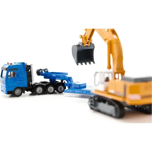 SIKU MAN teški transporter s Liebherr bagerom 1/87 slika 3