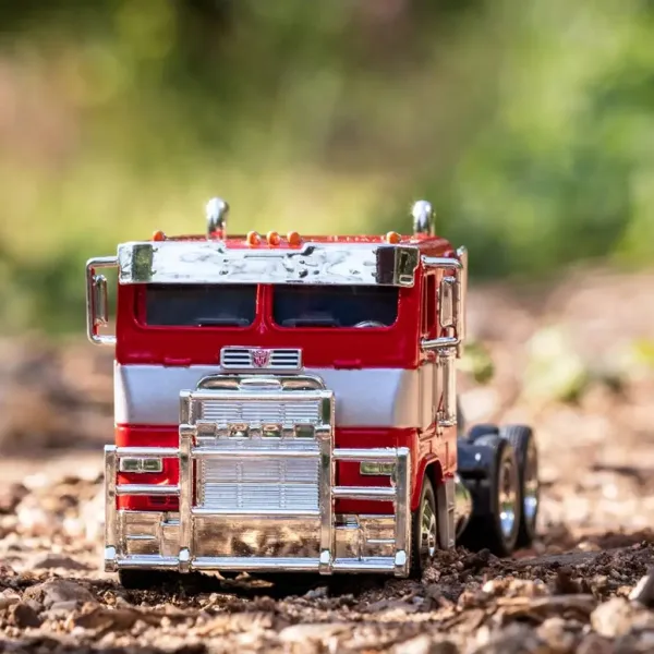 Transformers: Optimus Prime T7 metalni automodel 1/32 - Simba Toys slika 8