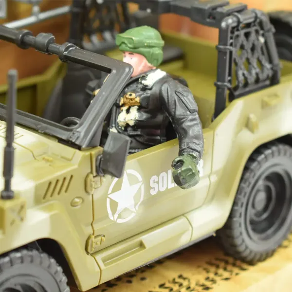 Combat Force 9: Vojno terensko vozilo sa vojnikom i oružjem 22cm slika 4