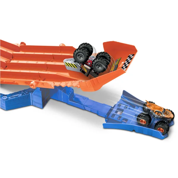Hot Wheels Monster Trucks: Potjera staze s 2 mala automobila - Mattel slika 3