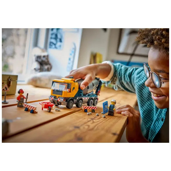 LEGO® City: Kamion za miješanje betona (60478) slika 4