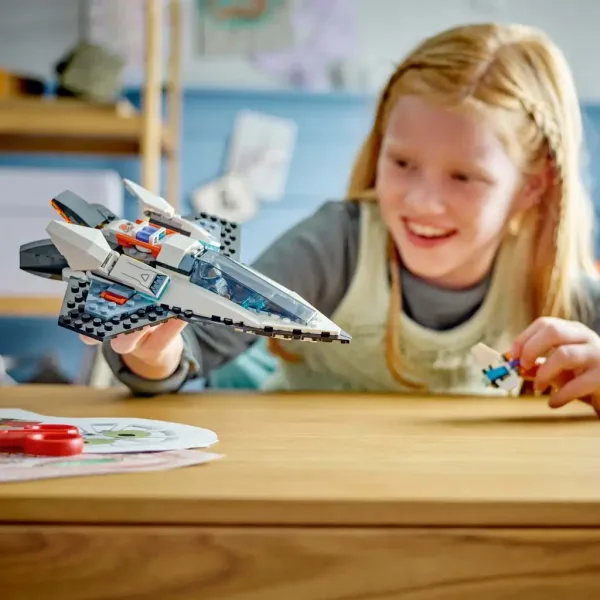 LEGO® City: Međuzvjezdani svemirski brod (60430) slika 4