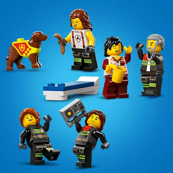 LEGO® City: Vatrogasna postaja i vatrogasno vozilo (60414) slika 6