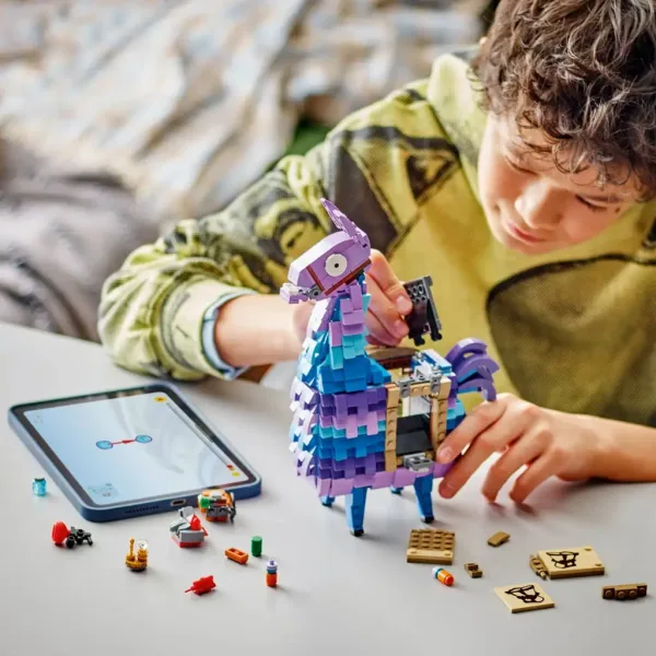 LEGO® Fortnite: Opskrbna lama (77071) slika 4