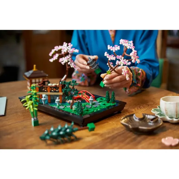 LEGO® Icons: Japanski vrt (10315) slika 6