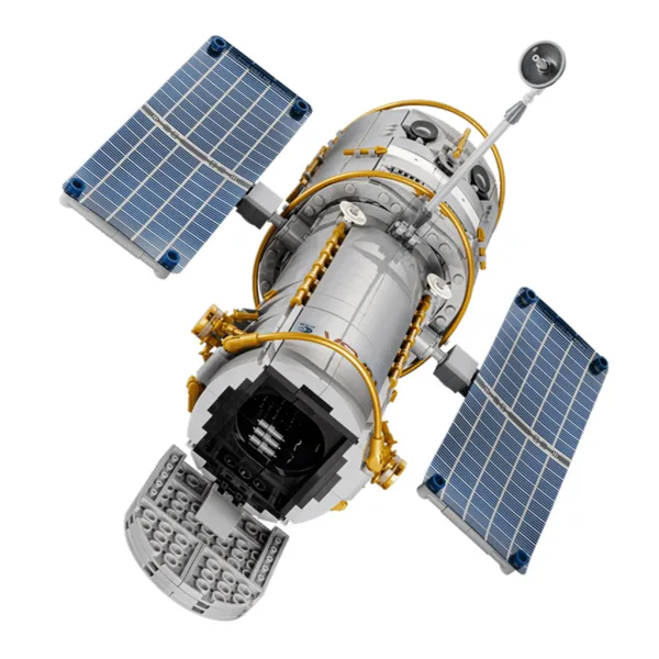 LEGO® Icons: Hubbleov svemirski teleskop (11383) slika 7