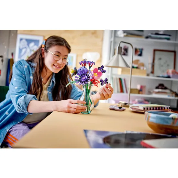 LEGO® Izdanja: Buket cvijeća Olivia Rodrigo (11507) slika 9