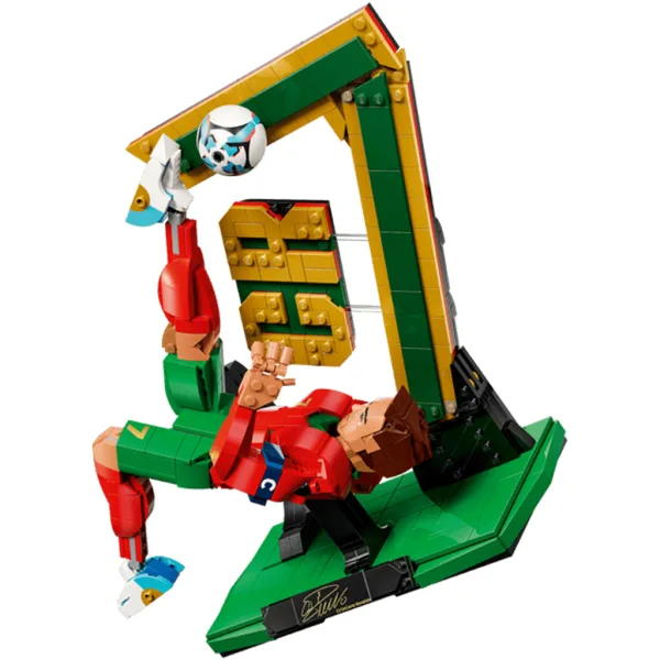LEGO® Izdanja: Cristiano Ronaldo – Nogometna legenda (43016) slika 4