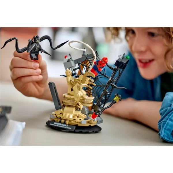 LEGO® Marvel: Spider-Man i Sandmanova ogroman bitka (76334) slika 4