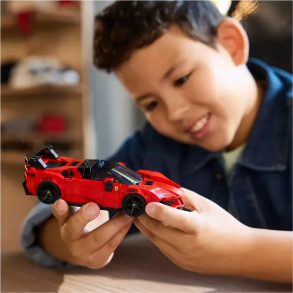 LEGO® Speed Champions: Ferrari SF90 XX Stradale sportski automobil (77254) slika 5