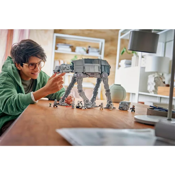 LEGO® Star Wars™: AT-AT™ hodač Ponovno rođenog Carstva s INT-4 slika 10