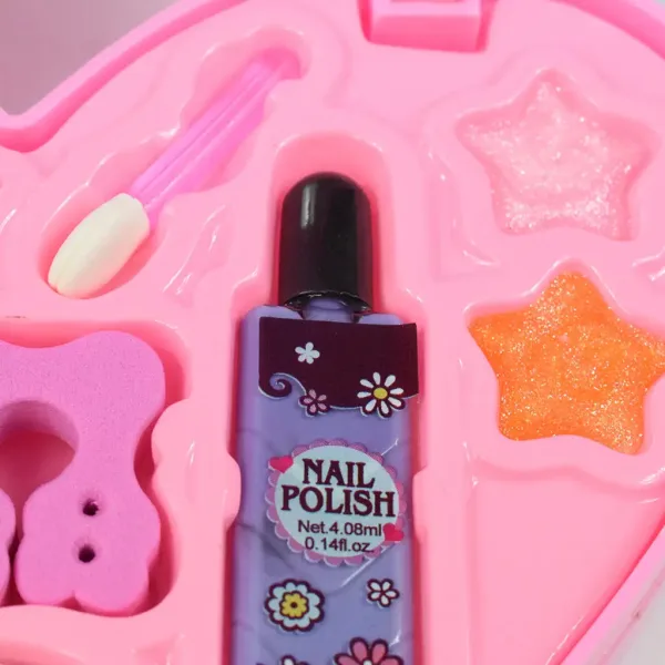 S&Lí Cosmetics: Vrhunska paleta šminke i noktiju u troslojnoj kutiji u obliku srca slika 7