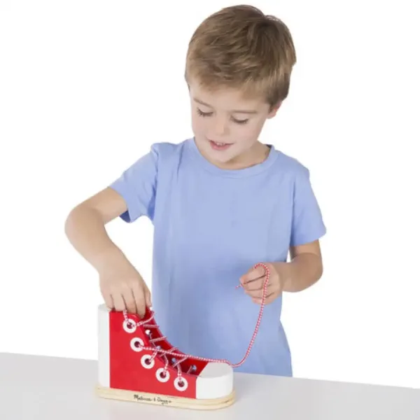 Vezanje tenisice drvena didaktička igra - Melissa & Doug slika 3