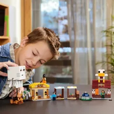 LEGO® Minecraft: Napad duhova zračnog broda i sela (21273) slika 4
