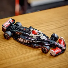 LEGO® Speed Champions: MoneyGram Haas F1® Team VF-24 trkaći automobil (77250) slika 3