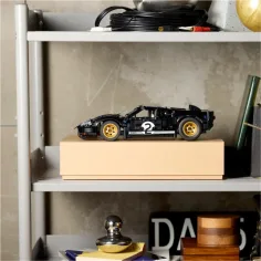 LEGO® Technic: Ford GT40 MKII trkaći automobil iz 1966. (42223) slika 5