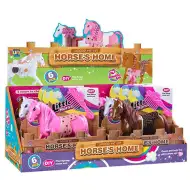 Igra oblačenja konja u nekoliko verzija