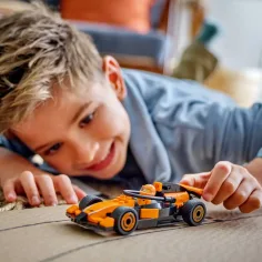 LEGO® City: F1® vozač s McLaren trkaćim autom (60442) slika 4