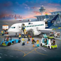 LEGO® City: Zrakoplov za putnike (60367) slika 10