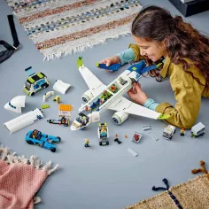LEGO® City: Zrakoplov za putnike (60367) slika 9