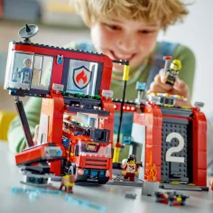 LEGO® City: Vatrogasna postaja i vatrogasno vozilo (60414) slika 5
