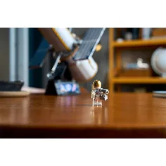 LEGO® Icons: Hubbleov svemirski teleskop (11383) slika 12