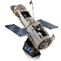 LEGO® Icons: Hubbleov svemirski teleskop (11383) slika 3