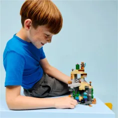 LEGO® Minecraft: Zombikazamata (21587) slika 4