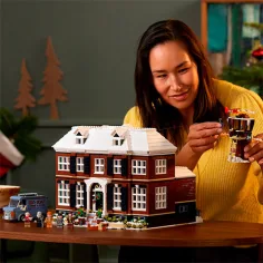 LEGO® Ideas: Sam u kući Otpaci provalnici (21330) slika 6
